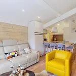 Appartement 1 Clos Des Mourets C2 *